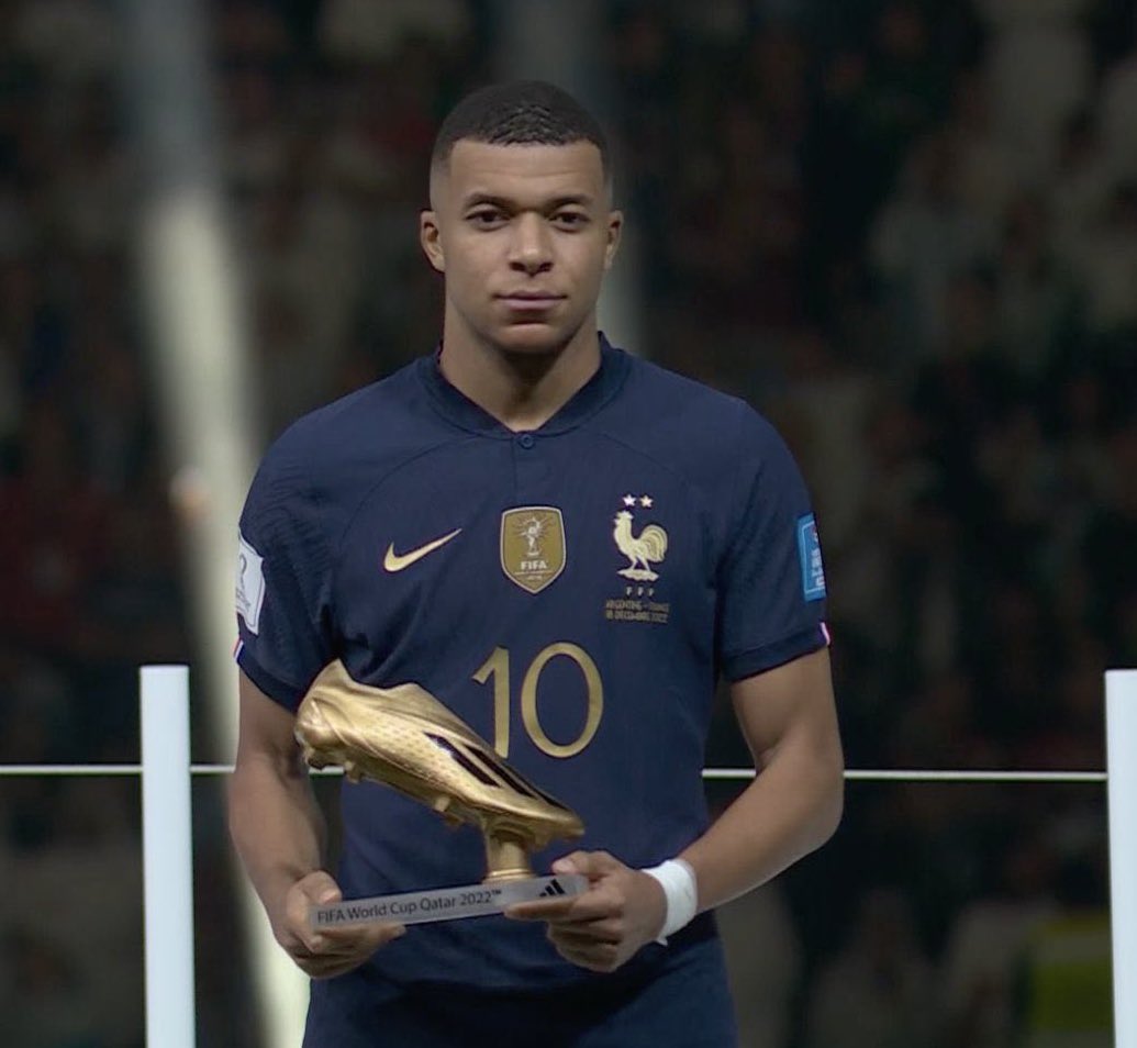 TheFootballFeel's tweet photo. Remember                       This is him
this kid?                            Now https://t.co/VmbWOKKCgp