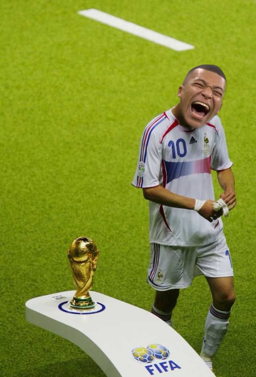 loyalsound's tweet photo. @nocontextfooty Au revoir!! @KMbappe https://t.co/AvSJVwihCI
