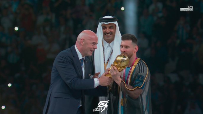 e_3dmx's tweet photo. لقطة للتاريخ والله يستاهل طويل العمر 😎🇦🇷 https://t.co/LXlOn6Dbir