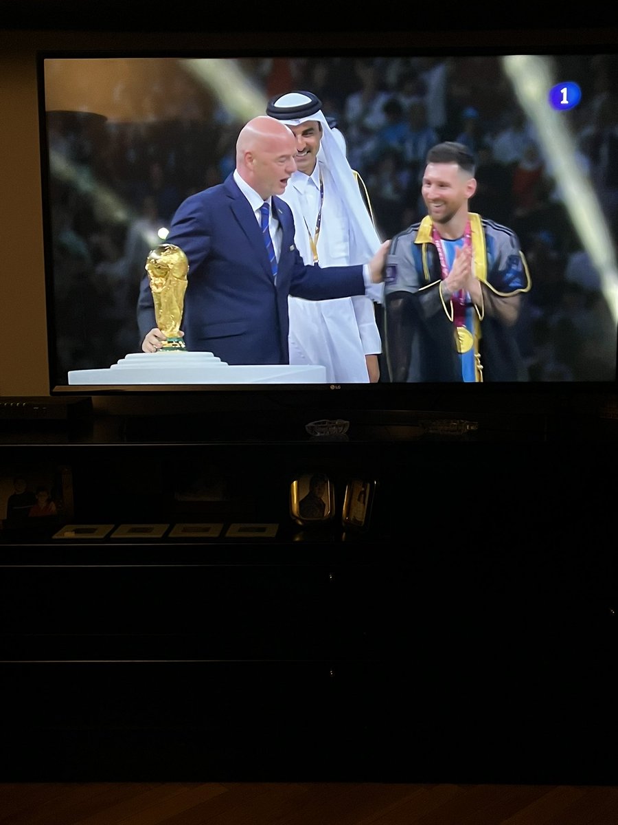 HectorP95's tweet photo. AAAAALENTANDOLEEE A LIONEEEEL 🇦🇷🇦🇷🇦🇷🇦🇷🇦🇷🇦🇷🇦🇷🇦🇷🇦🇷 https://t.co/eIbznAc4rU