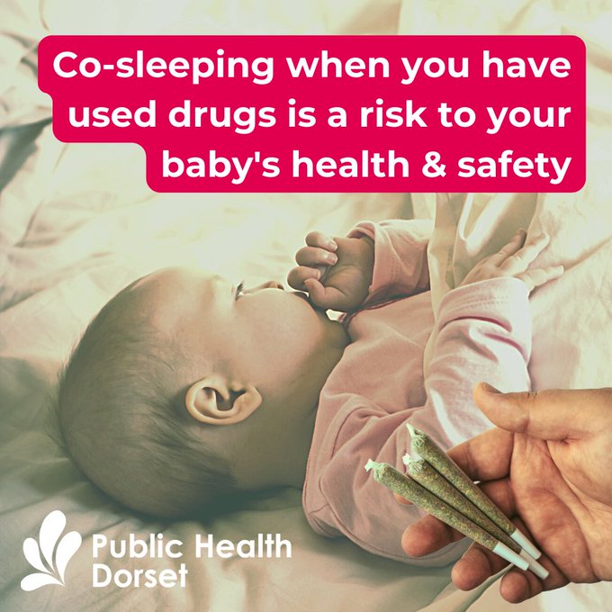 NHSDorset's tweet photo. If you have consumed alcohol or taken drugs and you are co-sleeping with your baby, there is very high risk of Sudden Infant Death Syndrome.
Create a #SafeSleepSpace for your baby. https://t.co/PhVuDgVnZK