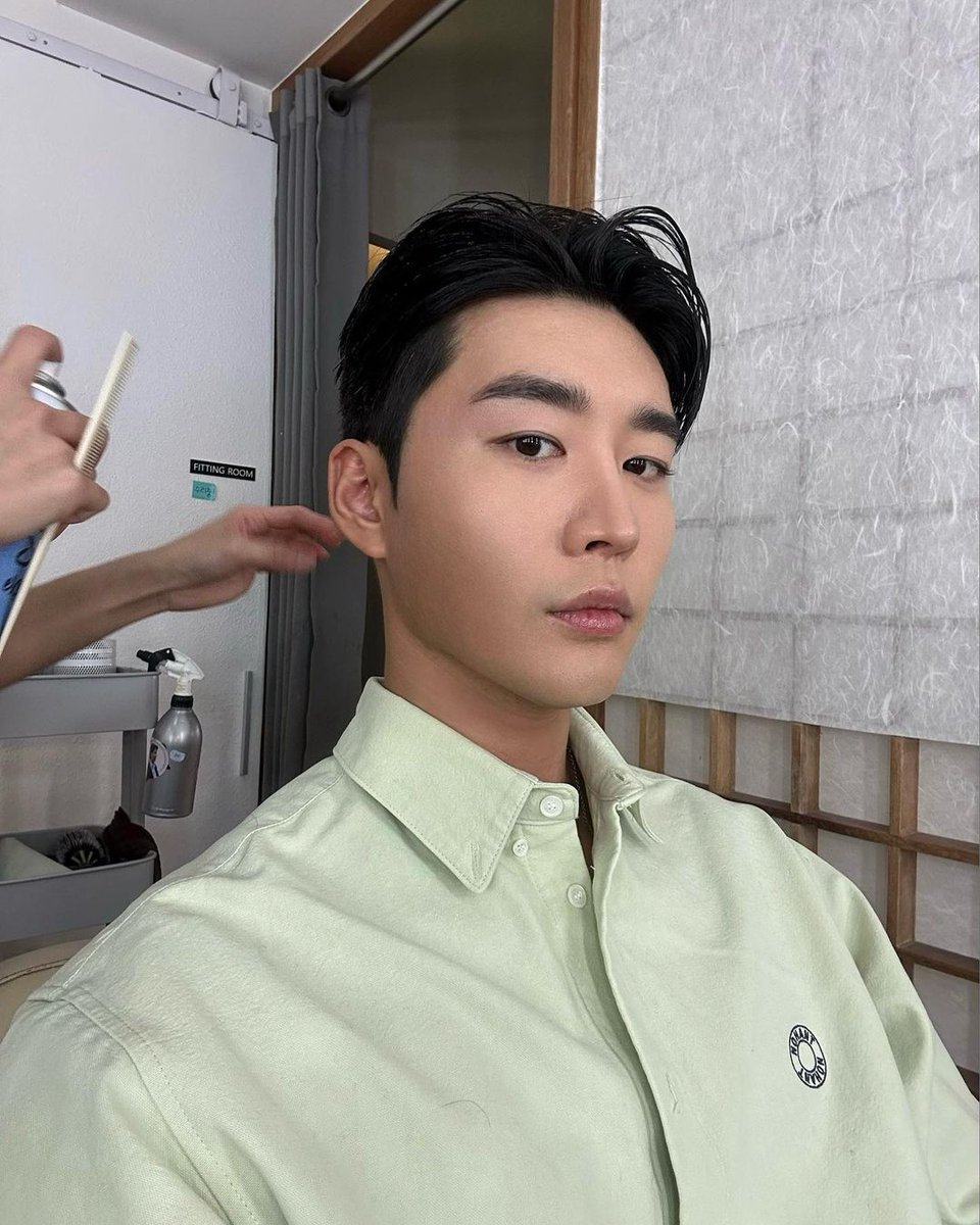 RigelblueBeta's tweet photo. Always waiting for his new project๐๐ยฉ_____ripley
#kimkwon #kimkeonwoo #johansol #yanghobeom #kangseongmo #royryu #choimoonshik #rookiecops #navillera #leverage #heispsychometric #marrymenow
#๊น๊ถ #๊น๊ฑด์ฐ #์กฐํ์ #๋ก์ด๋ฅ #์ต๋ฌธ์ #๊ฐ์ฑ๋ชจ #๋๋น๋ ๋ผ #์ฌ์ด์ฝ๋ฉํธ๋ฆฌ๊ทธ๋
์ #๊ฐ์ด์ด๋์ https://t.co/2wcsfhJfe2