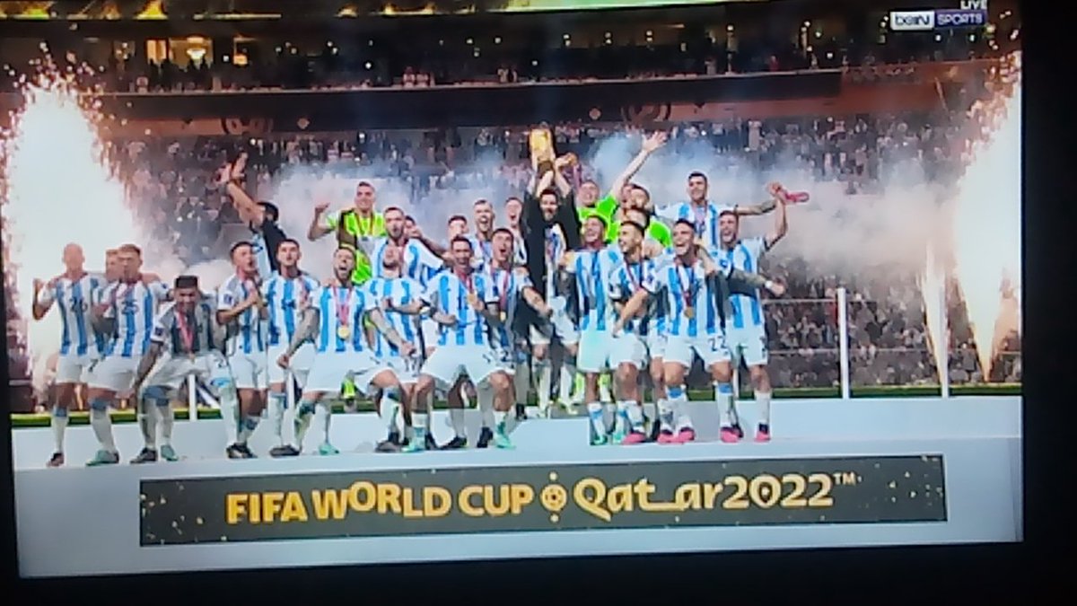 Manel74797332's tweet photo. Vamos arjantinaaaaa🇦🇷💙🏆🏆🏆💙💙💙💙💙

#Messi𓃵 
#Messi𓃵day 
#arjantinfransa https://t.co/9I6Acd2S0b