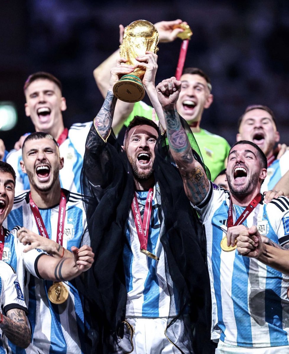 OhhFootball's tweet photo. History was written✨

@433 ©️

#Messi𓃵 #FIFAWorldCupFinal #Argentina https://t.co/97z9xFwCPy