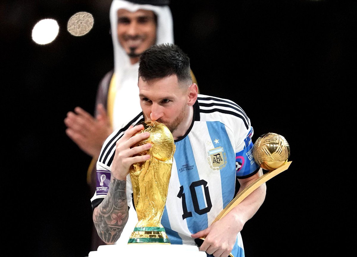 Lionel Messi at the 2022 World Cup:

◉ Most shots
◉ Most shots on target
◉ Most Big Chances created
◉ Most fouls won
◉ =Most G/A
◉ =Most assists
◎ 2nd-most goals
◎ 2nd-most chances created
◎ 2nd-most touches in opp. box
◎ 2nd-most passes into opp. box 

#FIFAWorldCup
