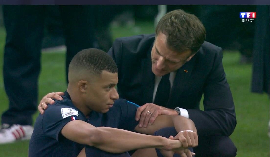 SofianLeGEEK's tweet photo. "T'inquiète KyKy, J'vais nous ramener la coupe de force avec un 49.3" https://t.co/JVxdmhFTtD