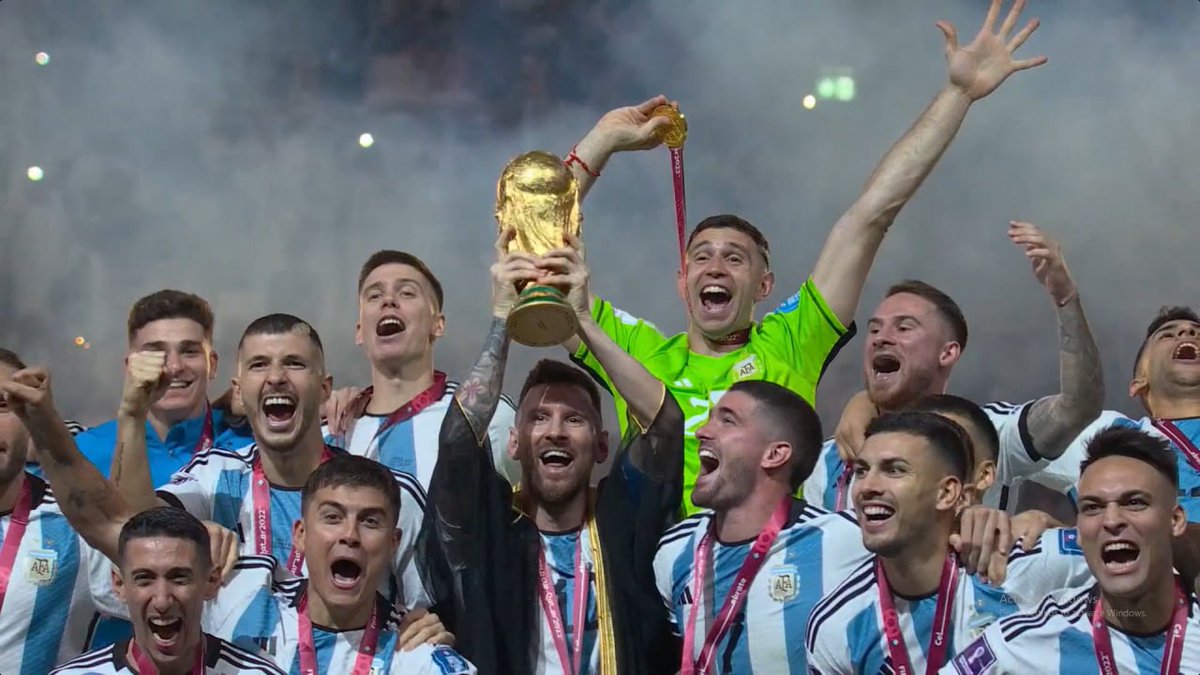 AnkanC_INC's tweet photo. Argentina wins 🏆💪 
#FIFAWorldCup 
#Messi𓃵 
#LionelMessi 
#WorldCupFinal 
#ArgentinaVsFrance 
#Argentina https://t.co/rODj4SfUXJ