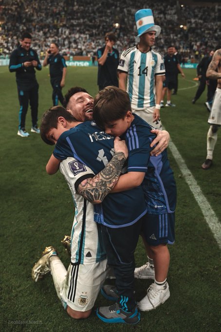 Tu felicidad es la nuestra. Eternamente gracias, Lionel Andrés Messi Cuccittini.