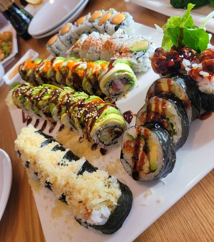 BlueFishOCMD's tweet photo. Busy with the holidays? Let us do the cooking! Order takeout via our website, give us a call or stop by for some fresh and delicious sushi 🍣🥢

🌐Order online here: https://t.co/0auN8YwFZC
📞Give us a call at 410-524-3983
#BlueFish #OCMD #OceanCity #OceanCityMaryland https://t.co/LYhyaoPCVc