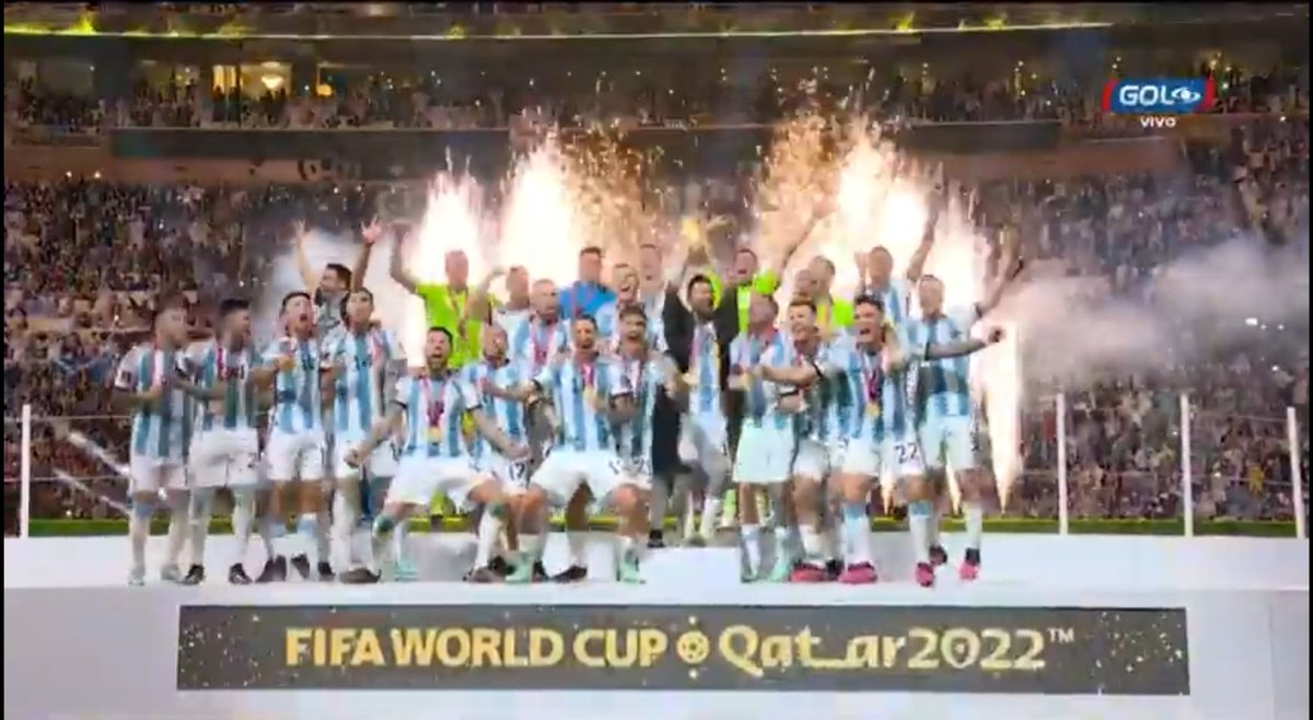Christianvfg3's tweet photo. Momento soñado 🥵🥰
#Messi https://t.co/XHsMrs2I6d