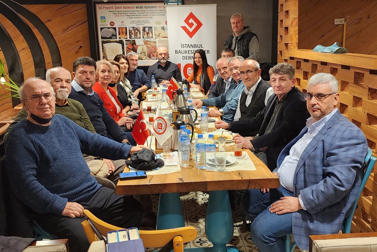 İstbalder Başkanımız <a href="/SDinkci/">Senol Dinkçi</a>, Yönetim Kurulumuz ve Derneğimiz üyeleri, yönetim kurulu toplantısı vesilesiyle biraraya gelerek görüş alışverişinde bulundular.