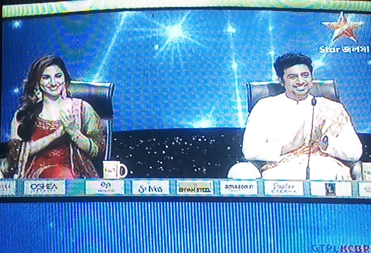 Amritap44171993's tweet photo. @RukminiMaitra R amra #DDJ3 te tomader dekhlam di...😘 https://t.co/kuK6l4WT0E