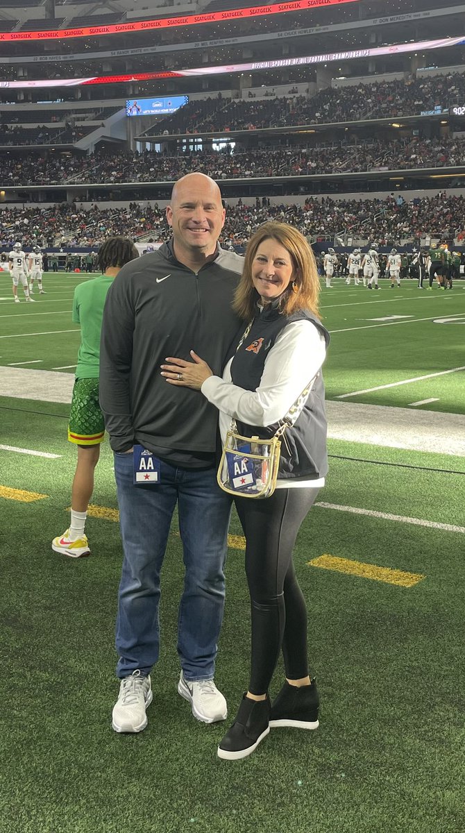 Serving as principal at Lake Travis HS for 8 yrs put HS football state games in my blood. 5th year  <a href="/ToddHRaymond/">Todd Raymond</a> and I have attended to watch some really good football.  This year I got to watch my new district <a href="/AledoISD/">Aledo ISD</a> take home their 11th championship. Best ever! #AllinAledo