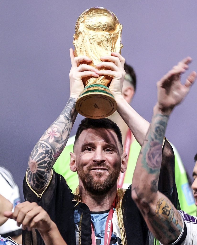 talkSPORT's tweet photo. 🐐

#FIFAWorldCup #TSWorldCup https://t.co/LntFiScr1y