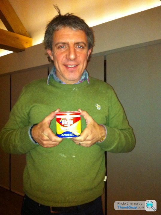 RobaBarker's tweet photo. @thealso I'll admit this is a late reply, but there's a running gag on there where a poster has to provide a photo of themselves or their car alongside a tin of powdered custard to prove their (usually outlandish) claims. Such as when a poster claimed to be Jason Plato. https://t.co/9jy54etYJ2