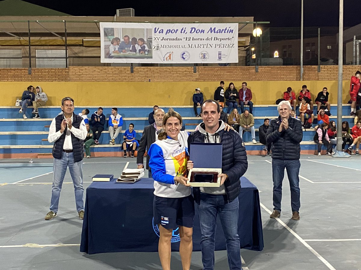 CAMESoler's tweet photo. Y así concluye el XIII Memorial Martín Pérez, con la entrega de placas en agradecimiento a los participantes…. Muchas gracias @maritimomelilla @melillabcto @ClubSalle @FMBMELILLA y Buen Consejo por hacer de este día más especial y grande!!!!! https://t.co/9OQQOHWWuD