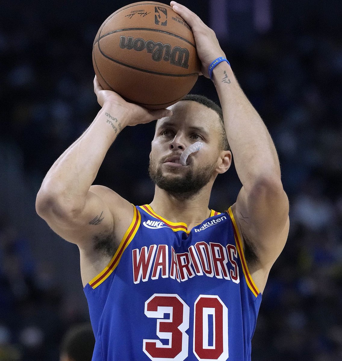 LegionHoops's tweet photo. Damian Lillard on the greatest 3-point shooters:

“Obviously I think Steph is the greatest ever, but I think after him, I don’t see why I’m not clear-cut in that discussion, not just by makes, but how I shoot it, how I make tough ones all the time, how easy I shoot the ball.” https://t.co/yqlRerJS28