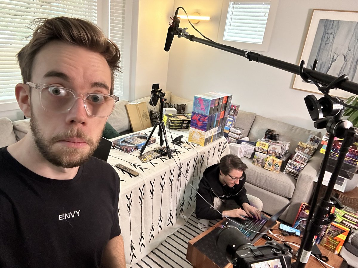 MrFruitYT's tweet photo. how the day began vs how it ended https://t.co/6KFIIEkAS2