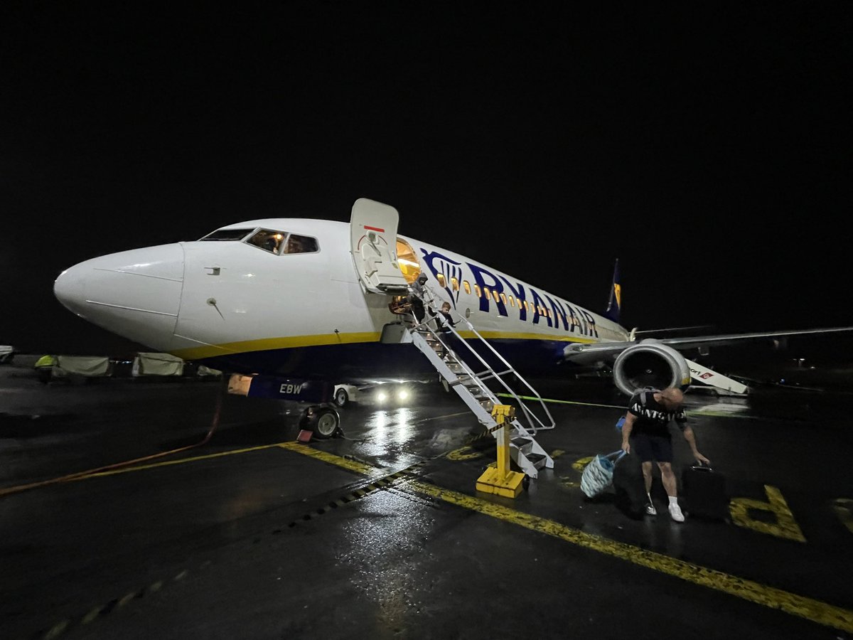 Newcastle Flyer on Twitter "A very quiet Ryanair flight back to