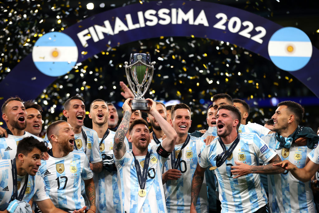 EURO2024DE's tweet photo. 🏆🏆 #Finalissima &amp; WorldCup 2022 - Congrats, @Argentina! 🙌🤩🎉

#ARGFRA | #Argentina | #ARG https://t.co/zss1VhyU7d