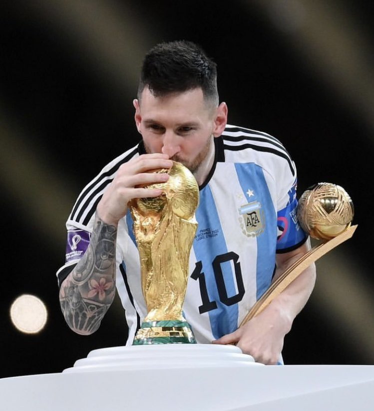 Ok Many 🏝 tweet media