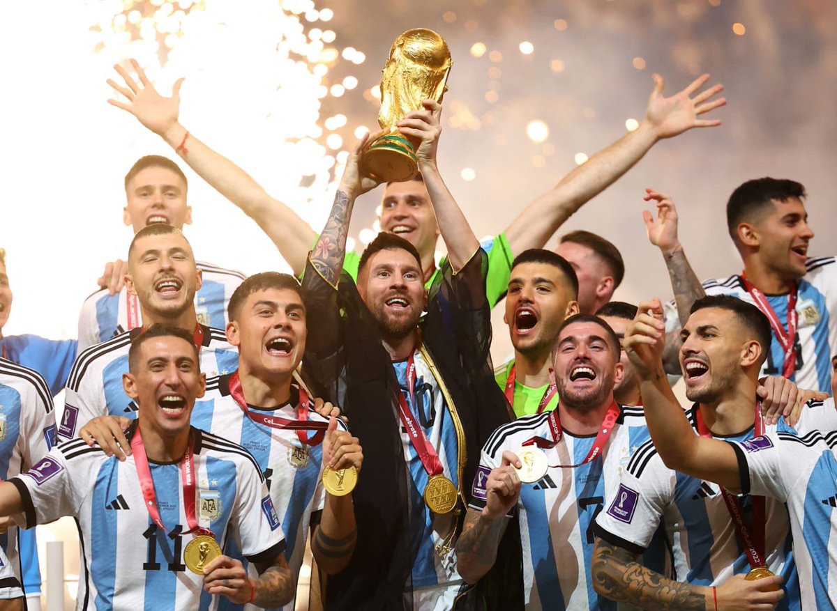 GRACIAS CAMPEONES 🏆🇦🇷 ⭐⭐⭐ #ArentinaCampeonDelMundo #ArgentinaCampeon 💙🤍💙