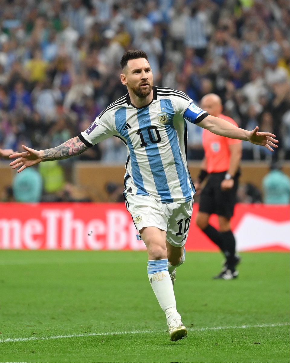 imDevangDP's tweet image. Match looked
&quot;+&quot;ve for Argentina in the 1st half, 
&quot;-&quot;ve in the 2nd;

but it ended as the 
&quot;#Messi&quot;ve 
Finally!

⚽     🏃
 #FIFAWorldCup