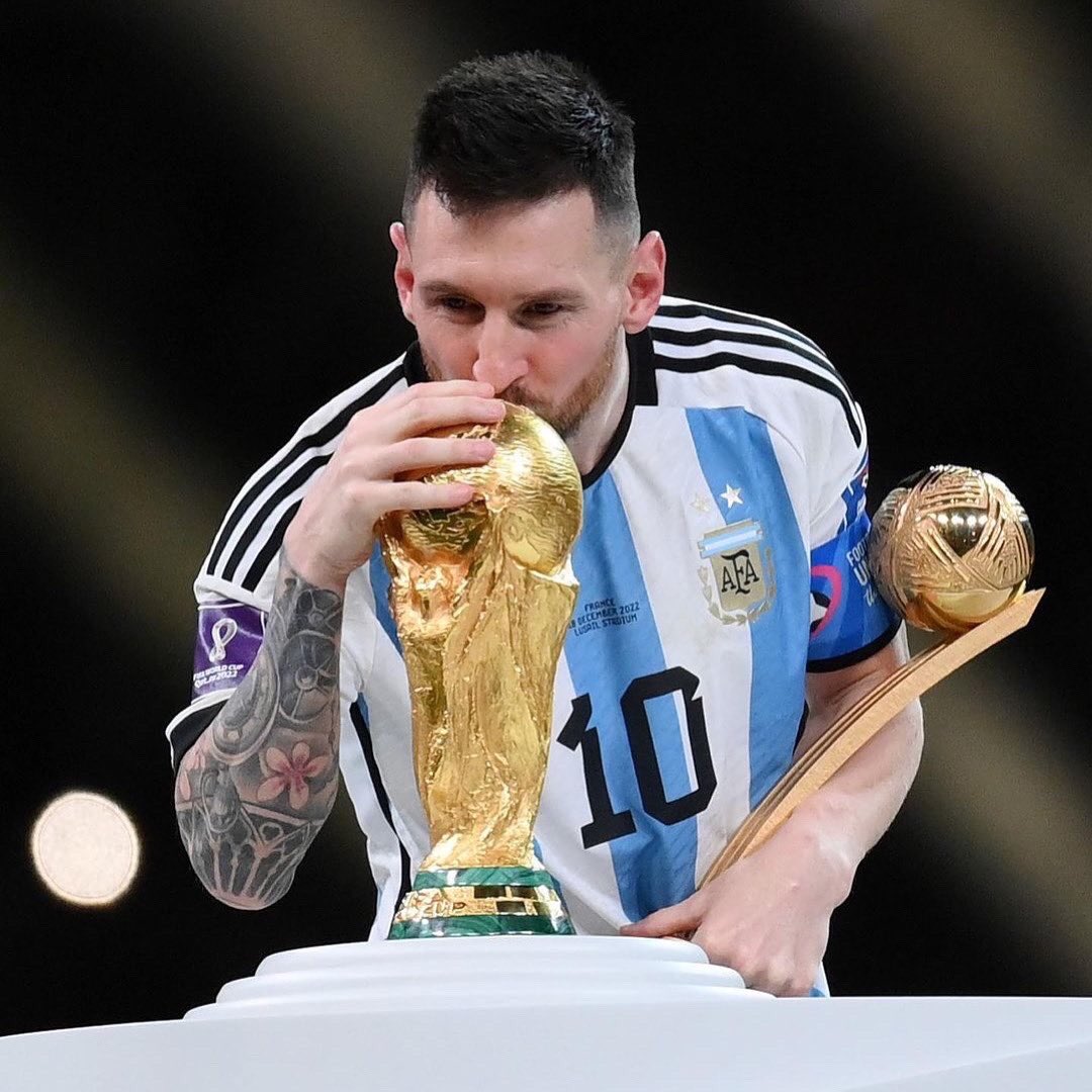 WGoat10's tweet photo. مثبته إلى ان يرث الله الأرض ومن عليها 💙🤍 . https://t.co/Ld1tWgbDcS
