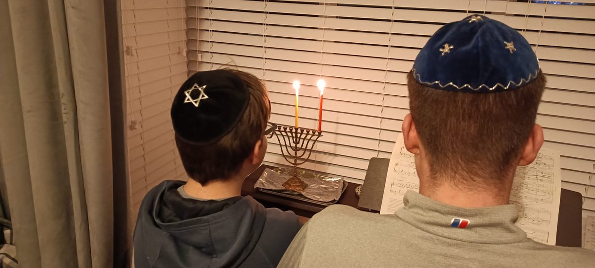 Happy Chanukah 2022, let there be peace and light 🕎 #Chanukah