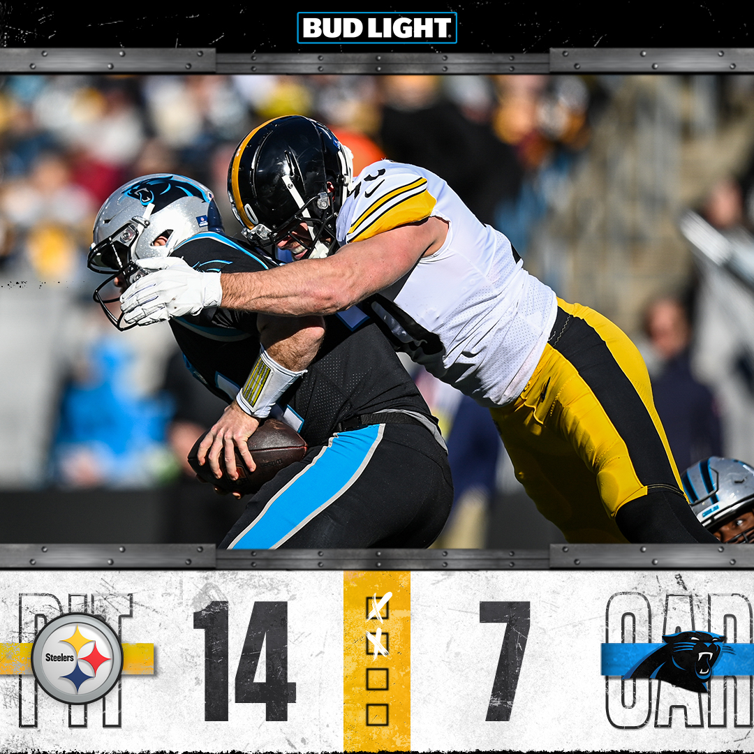 steelers's tweet photo. Halftime @budlight https://t.co/zZaHC1YipL