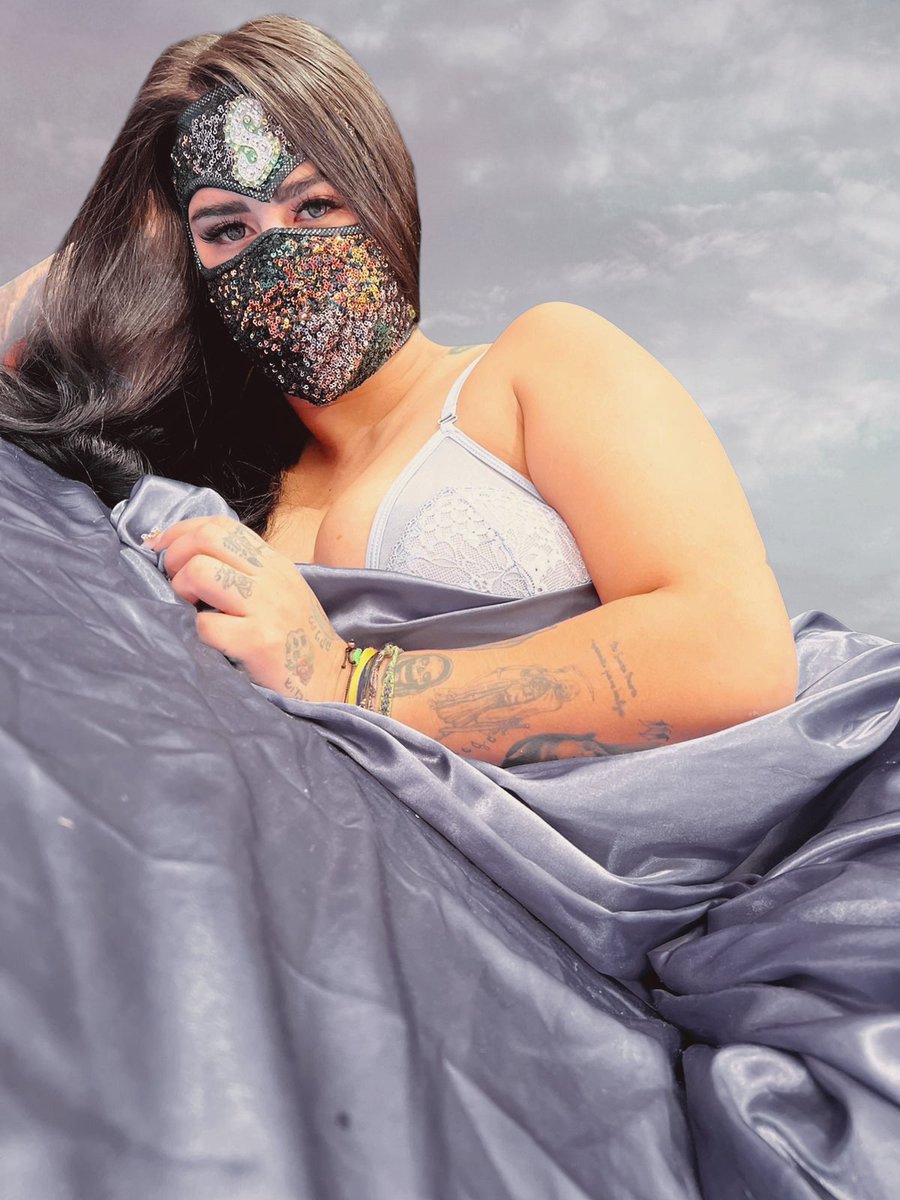 Lo único que se interpone entre lo que quieres y lo que obtienes,es lo que haces para lograrlo❤️✨