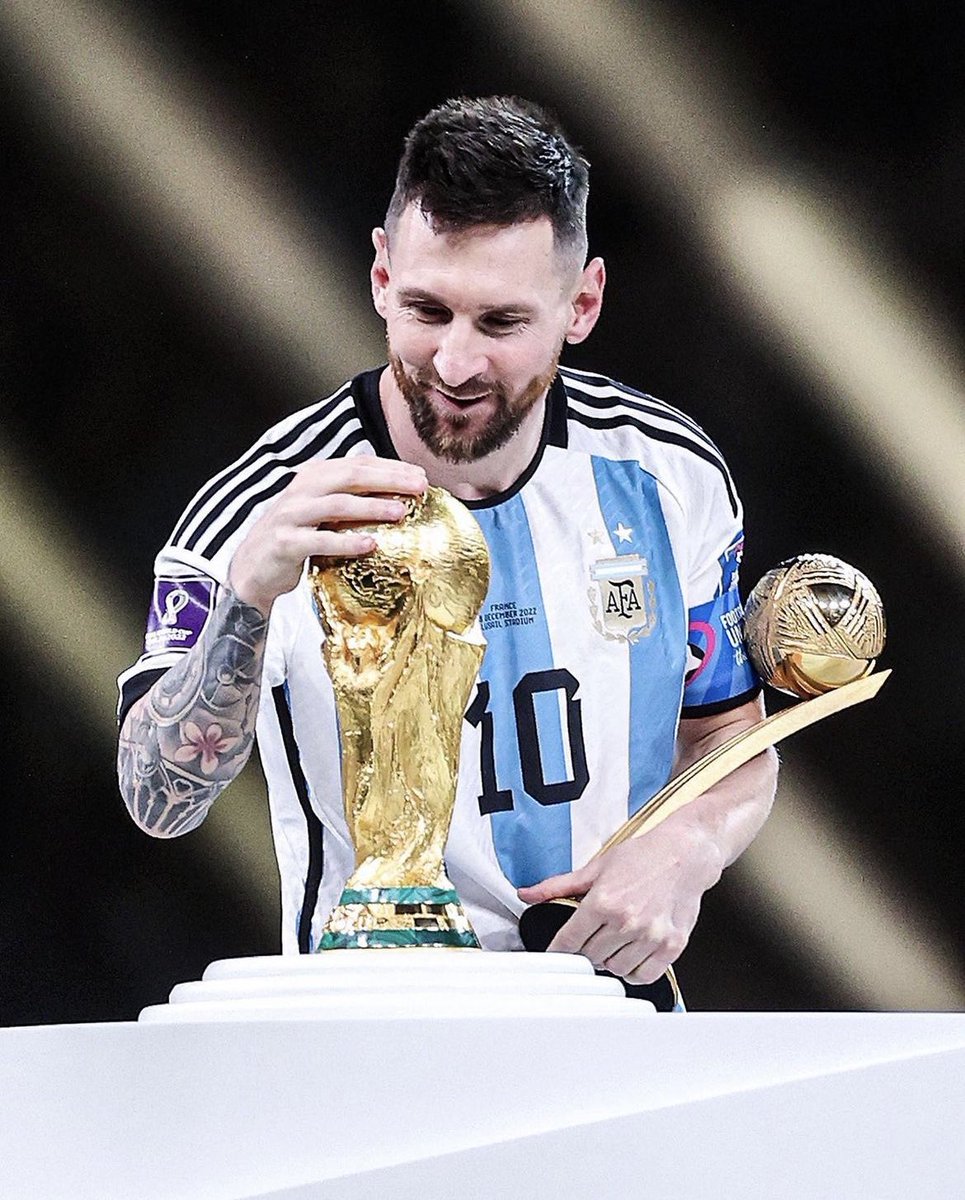 RafaPS6's tweet photo. Una foto para la historia y para cerrar debates que no deberían ni de existir. 👑🤯 https://t.co/fUhMFvEn5J