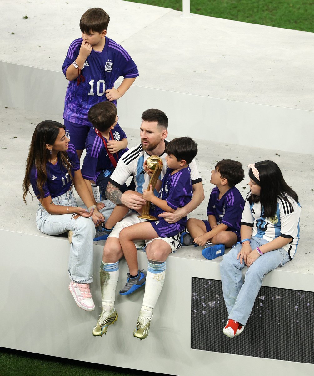 It's all about family 👨‍👩‍👧‍👦

Messi celebrates his maiden #FIFAWorldCup triumph with his family. 

#ARG | #Qatar2022