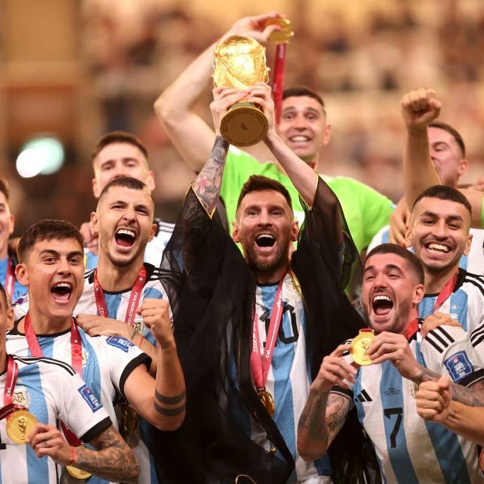 ReviewsOutNow's tweet photo. Loved every bit of this Masterclass finale, bit of emotional too for messi after that much hardwork he finally get what truly should have come into his hands way before but today was the day it came true, forgot 14' coz 22 is the best year now 
#Messi #Martinez #Argentina #Mbappe https://t.co/sKaNjQU8x8