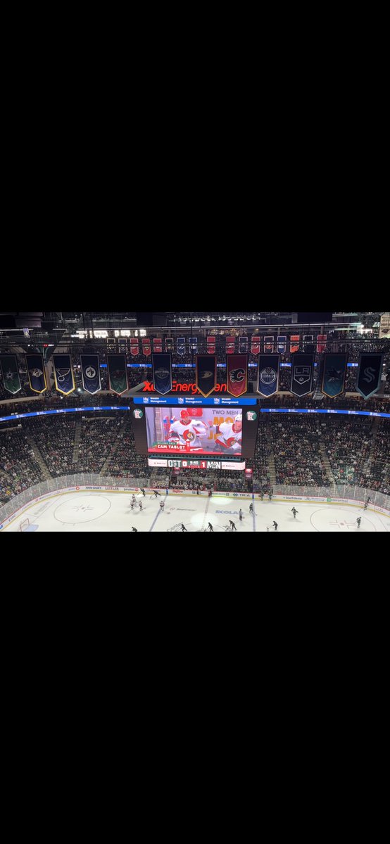 JoeSmithNHL's tweet image. The #mnwild welcome back Cam Talbot. No video tribute. But a nice ovation for former goalie. I caught up with Talbot over weekend on his return and how things ended in Minnesota. “I never wanted to leave.” theathletic.com/4010213/2022/1…