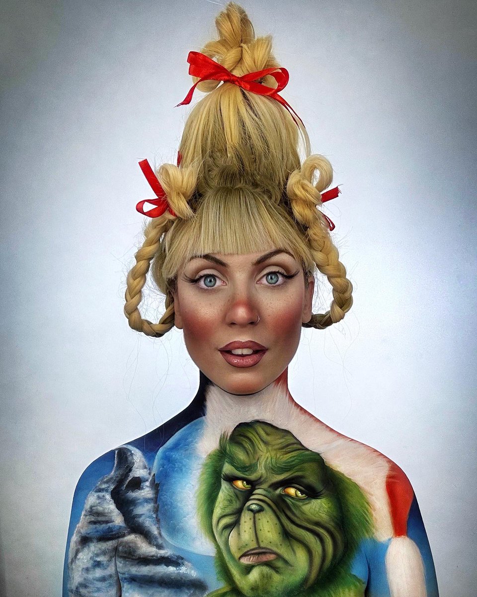 NuriaAdraosMUA's tweet photo. Maquillaje de Cindy Lou 💚 https://t.co/CodTDGAu39