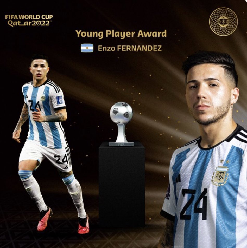 UnChicTip's tweet photo. 🎖️ Enzo Fernandez meilleur jeune @ 15 ✅✅ https://t.co/yneMlOFHTF
