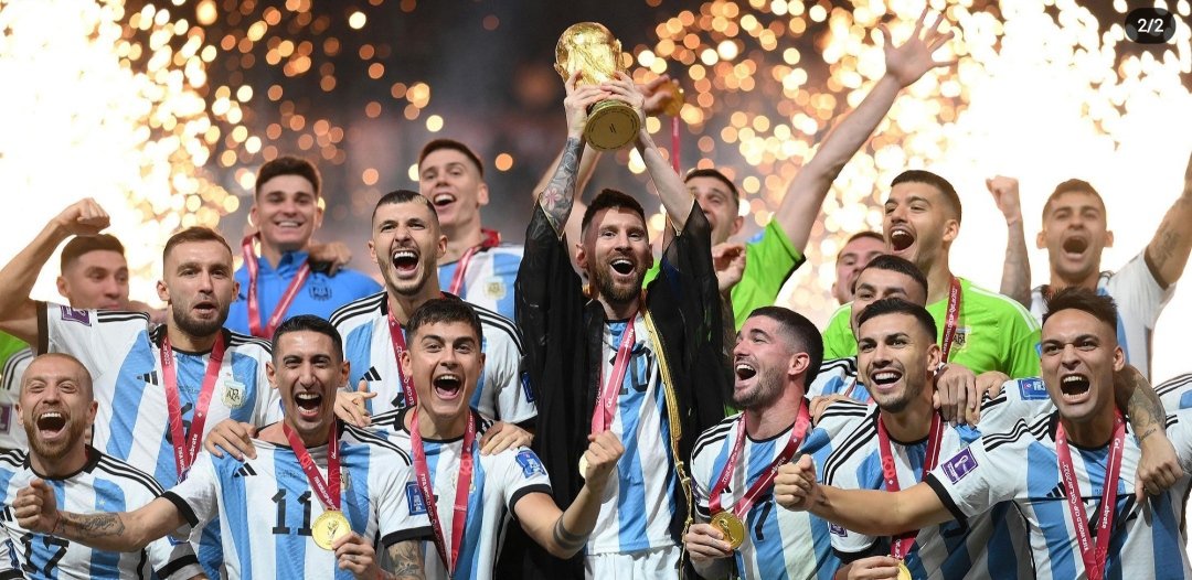 SahilWaykole47's tweet photo. Football at its peak ❤️⚽🤌🏻🙌🏻

Beautiful game 🔥🔥🔥

Messi/Emi Martinez/ Di Maria
Mbappe
🙌🏻🙌🏻🙌🏻🙌🏻🙌🏻🙌🏻🙌🏻🙌🏻🙌🏻🙌🏻🙌🏻
#FIFAWorldCup #ArgentinaVsFrance #Messi𓃵 https://t.co/W831jPORG6