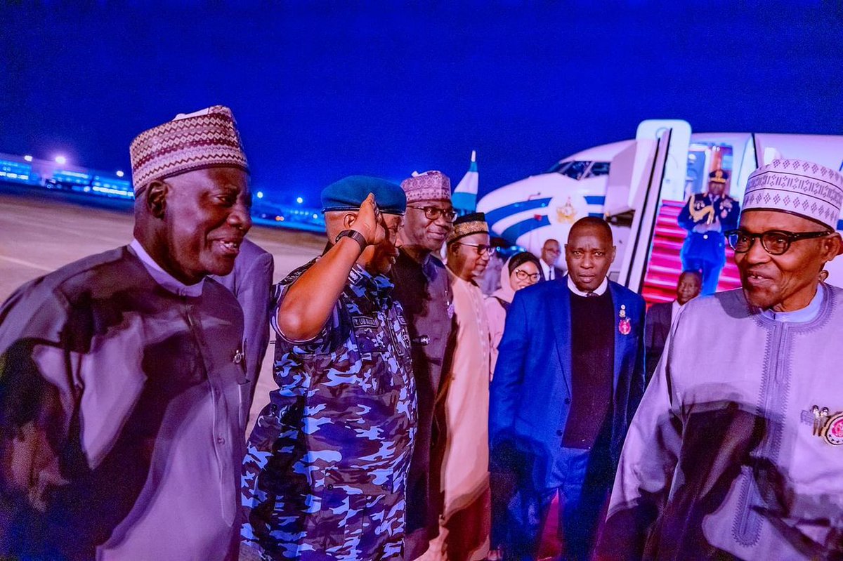 HKauran's tweet photo. Kudos to the right man for the right job!!! Bauchi we go follow boss wey know road 2023 is Assured for #GreaterBauchi. Welcome back home your Excellency @SenBalaMohammed https://t.co/yee85GtWia