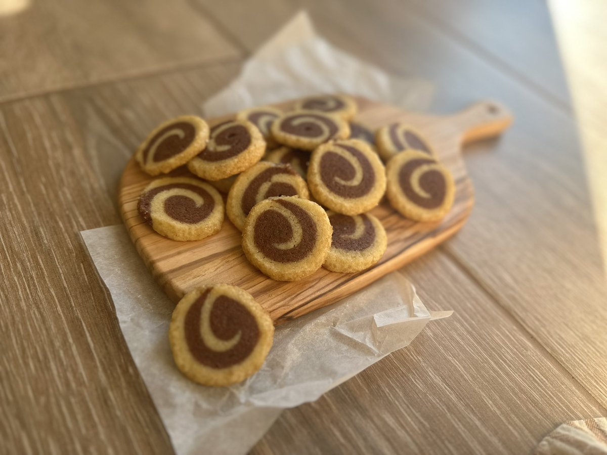 CookieTiam's tweet photo. Managed to bust these out between bed rests <3 they came out super cute! 

-
#autisticbaker #cookietiam #sliceandbakecookies #queerbaker #disabledbaker https://t.co/JOeTdGYiSB