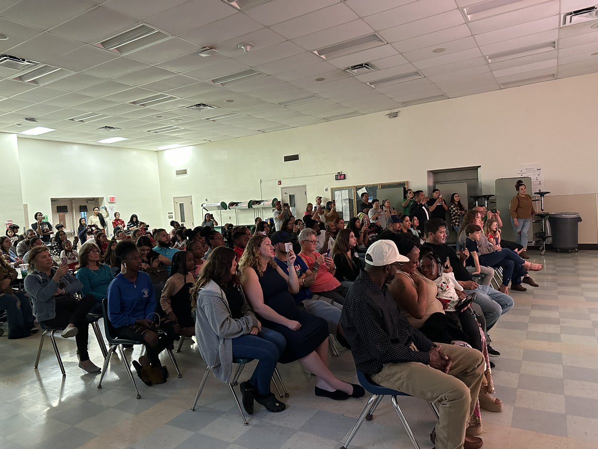 Jennifer Edelblute-Caggia tweet media