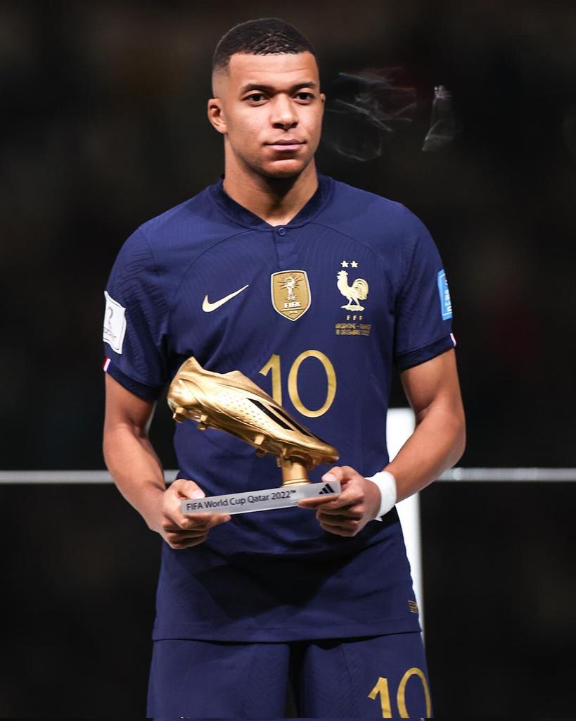 mawuliKofi's tweet photo. Herh Mbappe... You are the future 👑🐐
Thank You Qatar https://t.co/YJLG8BkHli