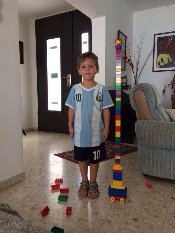 michaeldickson's tweet photo. We can only imagine how happy Daniel Tregerman would have been to see #Argentina win the #WorldCup. 
The 4-year old Israeli boy was murdered 8 years ago by a mortar fired from Gaza by Hamas. The Hamas Palestinian terrorist org is funded by #Qatar.
May Daniel's memory be blessed. https://t.co/FWgdBDjzea
