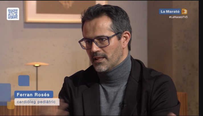 Vall d'Hebron (@vallhebron) on Twitter photo El Dr. <a href="/FerranRoses/">Dr Ferran Rosés Noguer</a>, cap clínic de Cardiologia Pediàtrica, explica que la Gal•la ara està estable sense marcapassos, malgrat la #CardiopatiaCongènita, i no pateix pèrdues de coneixement gràcies a una tècnica pionera a l'Estat que s'ha fet només dos cops, els dos a #VallHebron. El Dr. <a href="/FerranRoses/">Dr Ferran Rosés Noguer</a>, cap clínic de Cardiologia Pediàtrica, explica que la Gal•la ara està estable sense marcapassos, malgrat la #CardiopatiaCongènita, i no pateix pèrdues de coneixement gràcies a una tècnica pionera a l'Estat que s'ha fet només dos cops, els dos a #VallHebron.