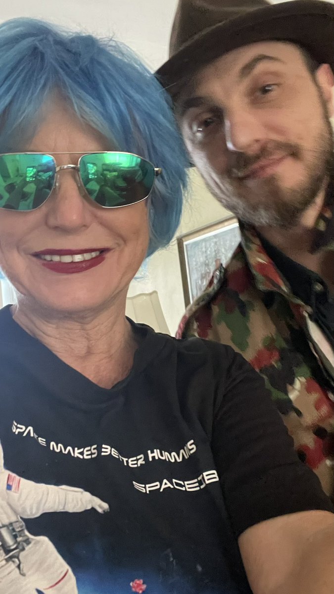 LadyRocketSpace's tweet photo. Most important #birthday in life of Mom’s-my wonderful Son,Dad,Iga’s Partner,#Space #entrepreneur,Artist, @GBSavant arrived in my life in #LagunaBeach,CA Dec18th,and we traveled the world together since then,now taking it all the way #ToTheMoon!#HappyBirthday Grant! #ArtBasel2022 https://t.co/rocqHrCZAl