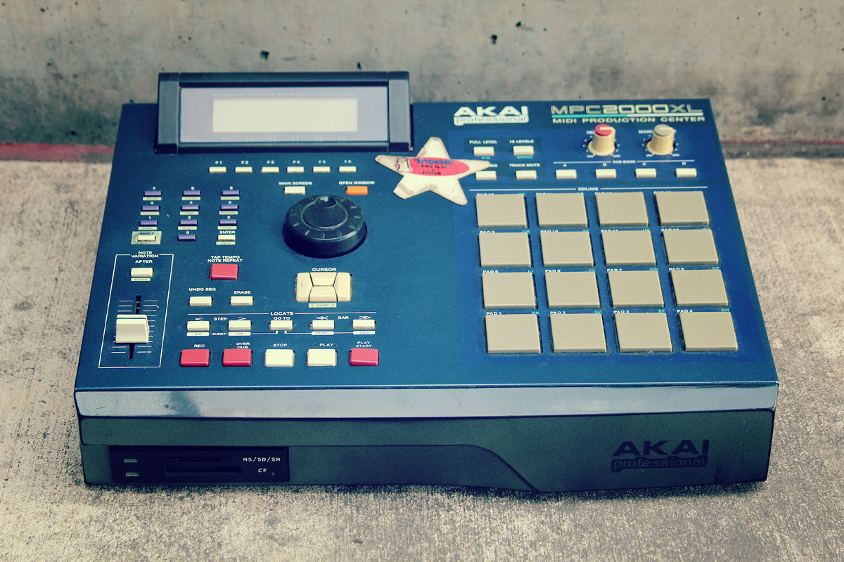 BigNoiseRadio's tweet photo. Before &amp; After! | Nick Speed MPC 2000XL Project... Gifted by 50 Cent &amp; Sha Money XL | @NickSpeedEnt @SHAMONEYXL @50cent @MRCPromotion @djlordron @Confidencebeats @jrswiftz @JFilt @darealdibiase @EASki @DFACEDXA | #50cent #Gunit #Nickspeed #Detroit #Wutang #Killabeez #AkaiMPC https://t.co/zBLrNI3FEe