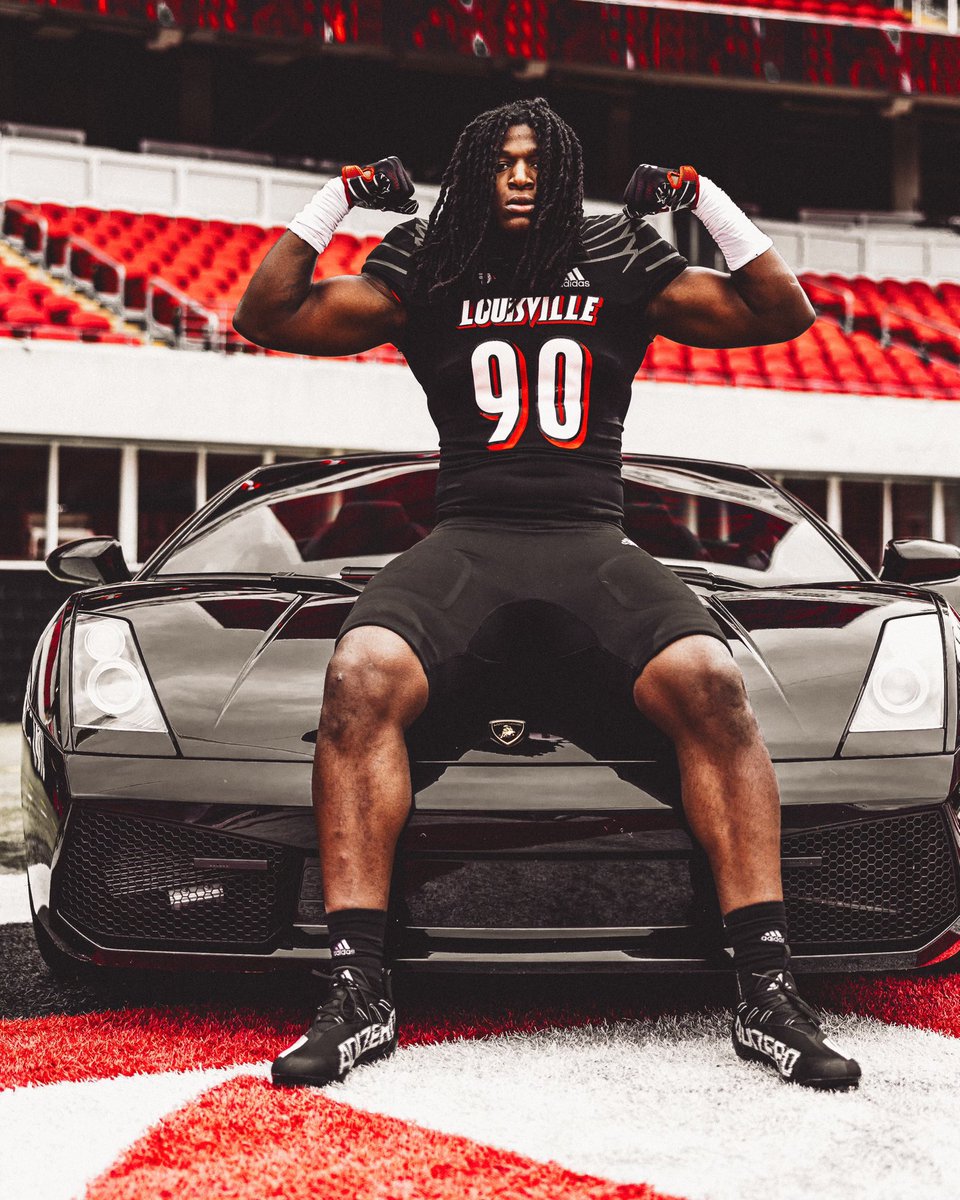Rodney_Mcgraw99's tweet photo. Thank you to all who reached out. Thank you to Penn State for an awesome 2 years. I’m happy to announce that I am 100% committed to The University Louisville. I can’t wait to get on campus and to get to work. Thank you to Coach Hagen and Coach Brohm for the opportunity. #GoCards https://t.co/Mv0Bi1XaiC