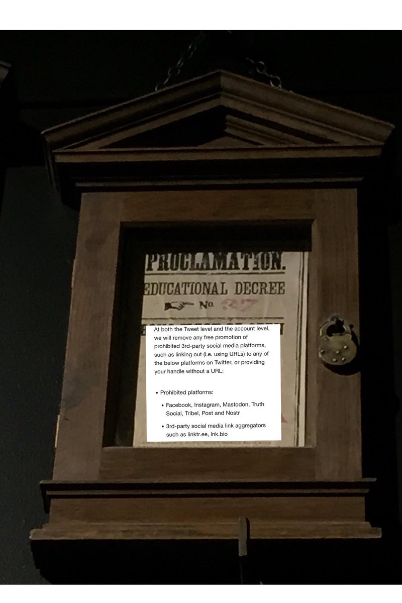 Lauren Scharf tweet media