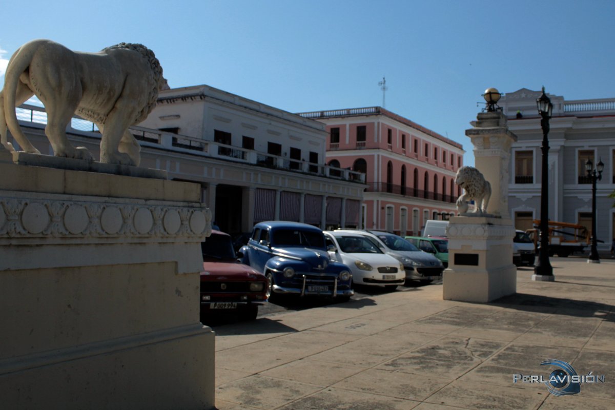 Seguimos en combate, bienvenido el lunes. El abrazo solidario desde #Cienfuegos la Linda Ciudad del Mar #JuntarYVencer
@Eviezer2 <a href="/SolMayelin/">Mayelín del Sol</a> <a href="/CubanaLidice/">Lídice De Cuba</a> <a href="/yulls_yusimi/">Yusimi Yulls Quintana</a> <a href="/FernandezMaryde/">Maryde Fernández López</a> <a href="/CoronaAlexandre/">Alexandre Corona</a> <a href="/YaquedeCuba/">Yaquelin</a> <a href="/agnes_becerra/">Agnes Becerra</a> <a href="/EVilluendasC/">Enrique Villuendas</a> <a href="/alfonso_noya/">Alfonso Noya Martínez🇨🇺</a>