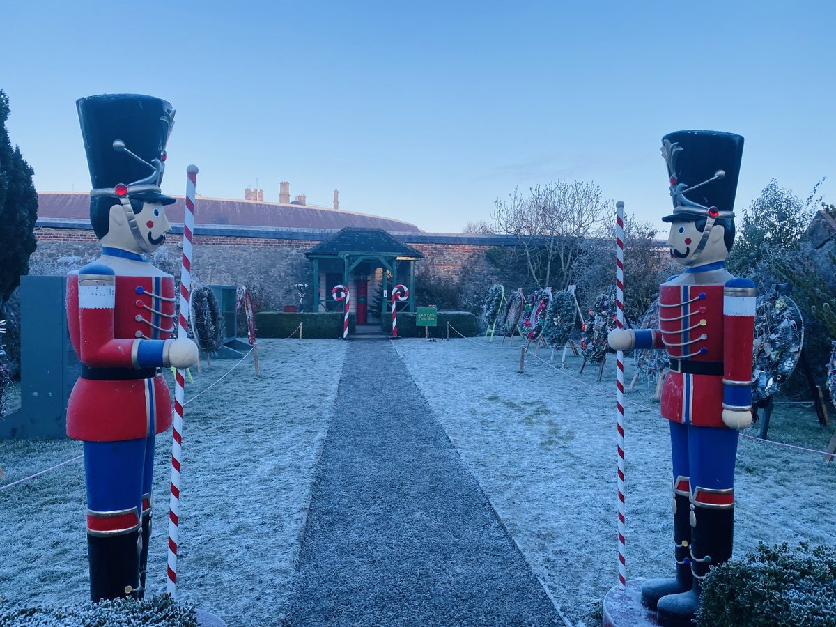 EllieKa66133452's tweet image. Festive #ButlerHouse #Kilkenny #oneweektoChristmas